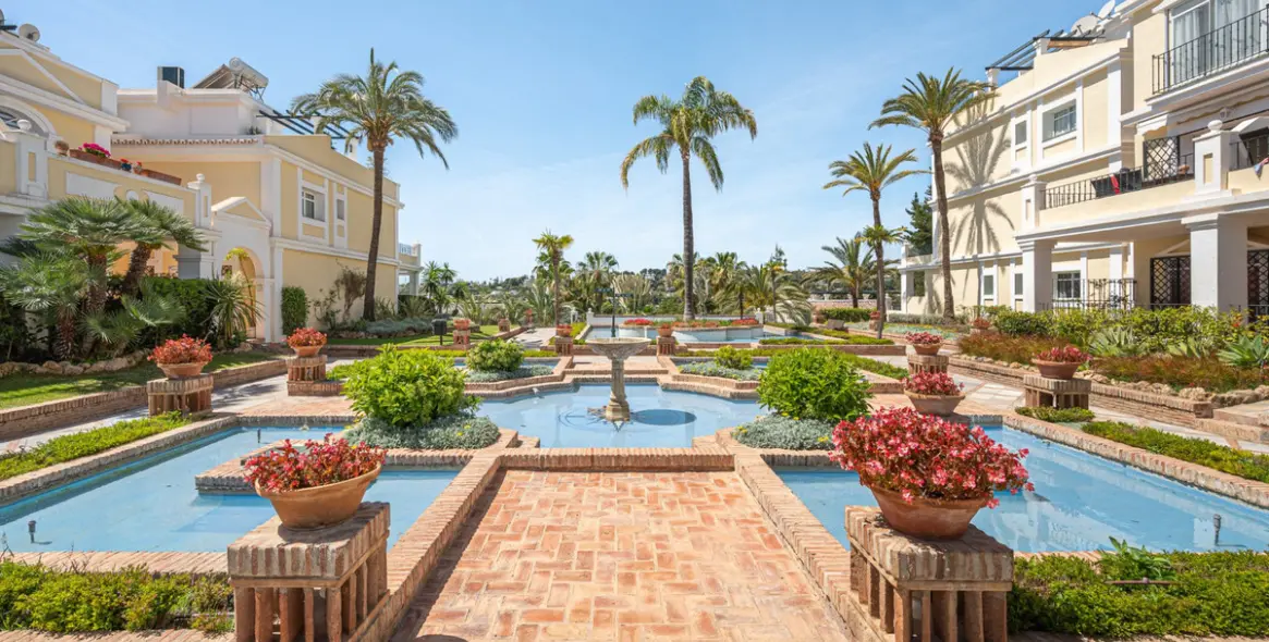 Sale of ground floor apartment in Nueva Andalucía 29