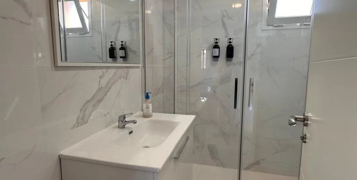 Sale of middle floor apartment in El Torcal 10