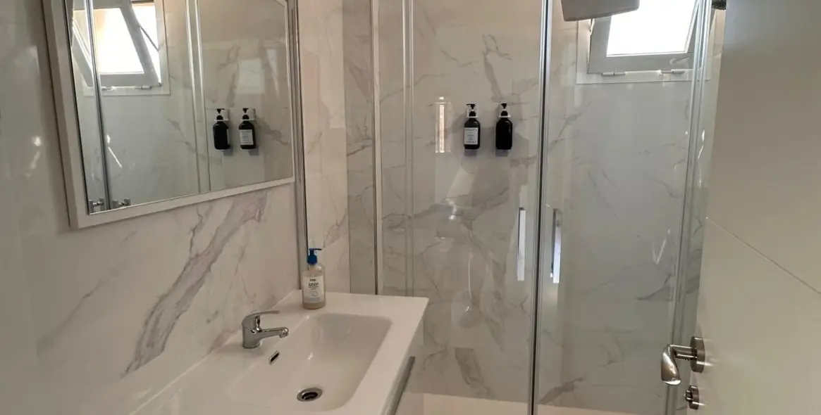 Sale of middle floor apartment in El Torcal 11