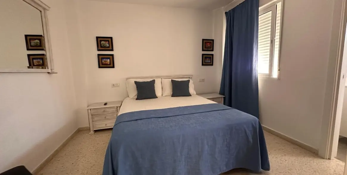 Sale of middle floor apartment in El Torcal 13