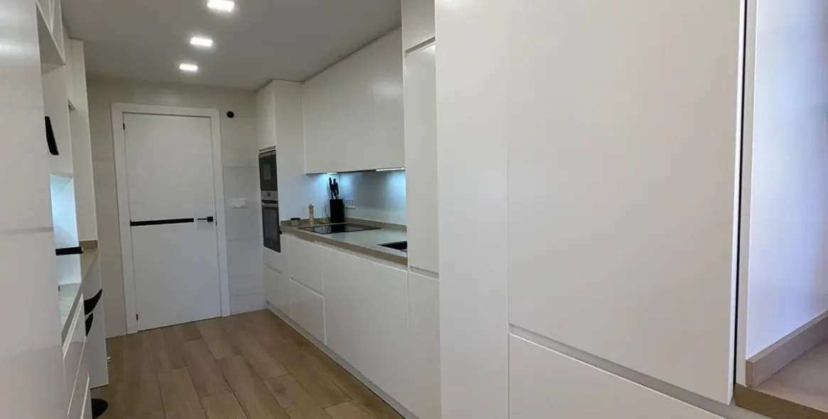 Продажа апартаментов на первом этаже в Estepona (район Estepona) 10