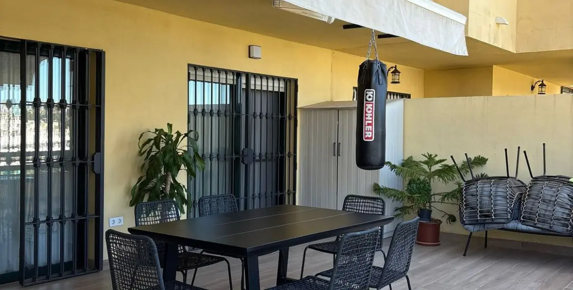 Продажа апартаментов на первом этаже в Estepona 23