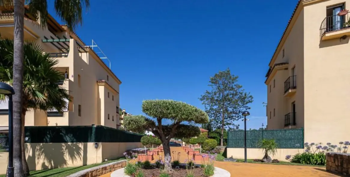 Продажа апартаментов на первом этаже в Estepona 49