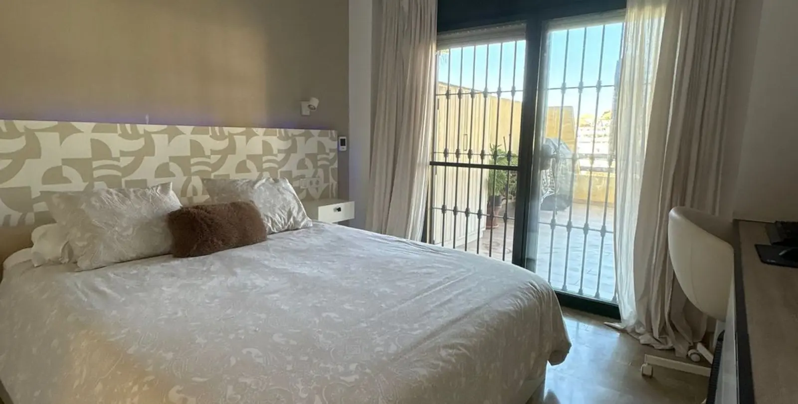Продажа апартаментов на первом этаже в Estepona 5