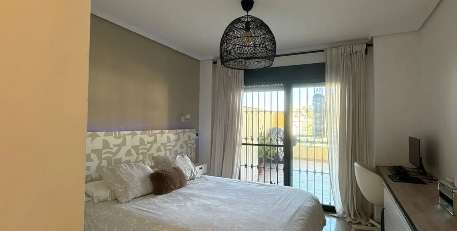 Продажа апартаментов на первом этаже в Estepona 7