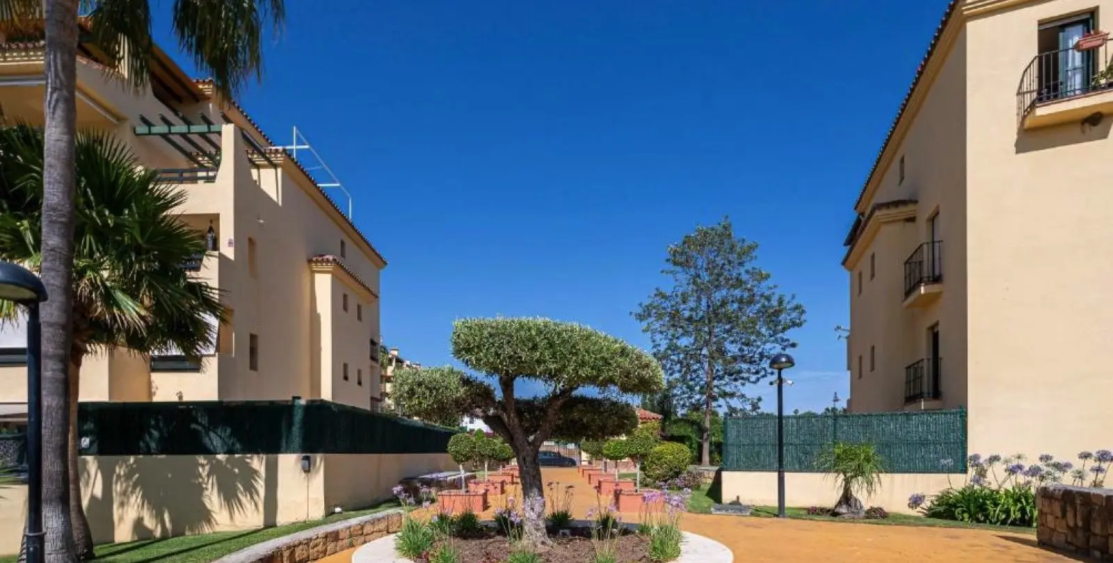 Продажа апартаментов на первом этаже в Estepona 49