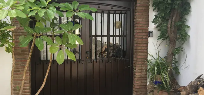 Apartment complex R5163940 3