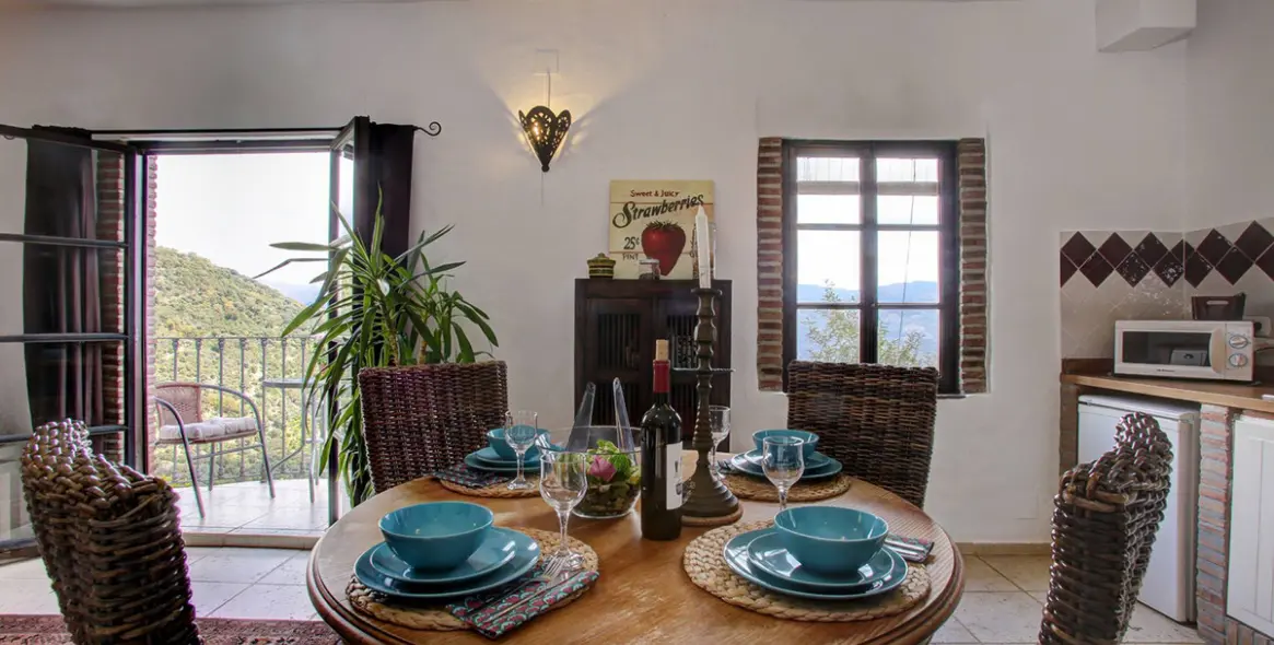 Sale of apartment complex in Benalauría 13