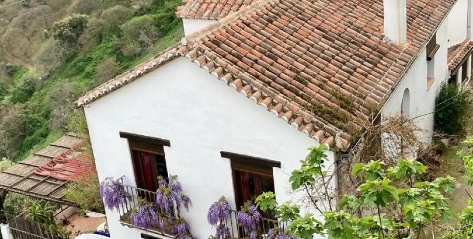 Sale of apartment complex in Benalauría 2