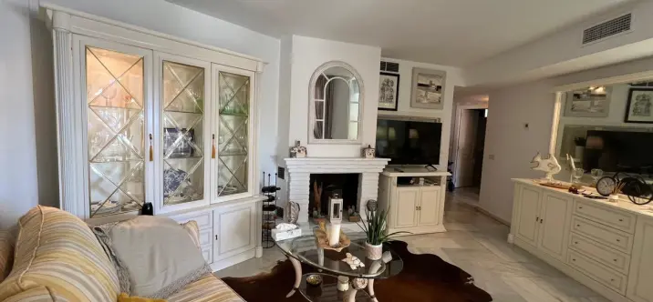 Продажа апартаментов на среднем этаже в Benalmadena 4