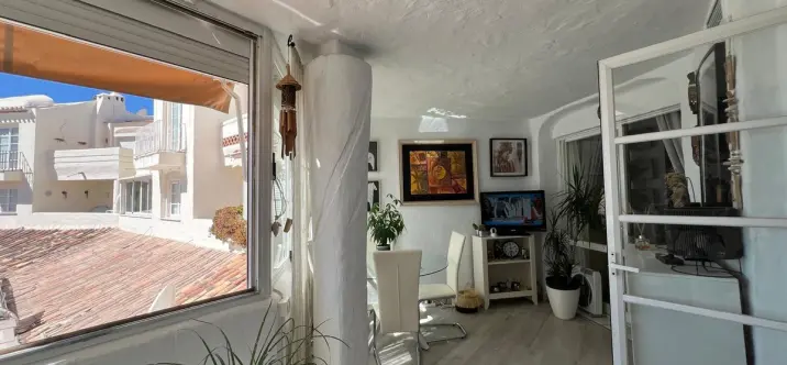 Venta de apartamento en planta media en Benalmadena 2