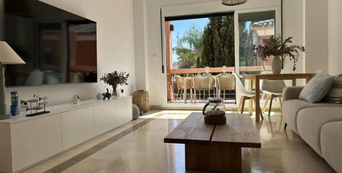 Продажа апартаментов на среднем этаже в Marbesa 2