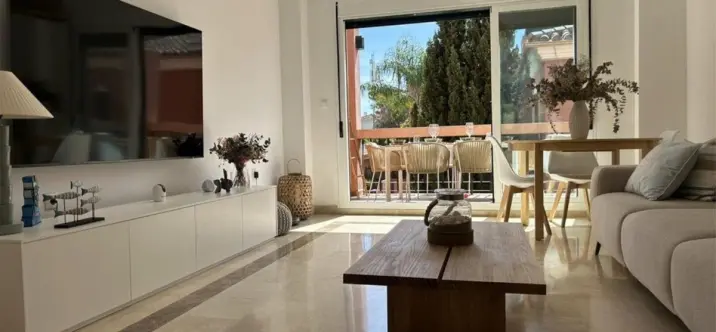 Продажа апартаментов на среднем этаже в Marbesa 1