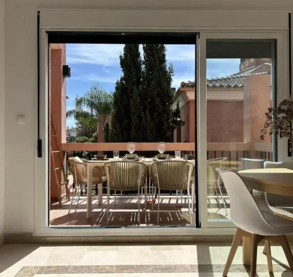 Продажа апартаментов на среднем этаже в Marbesa