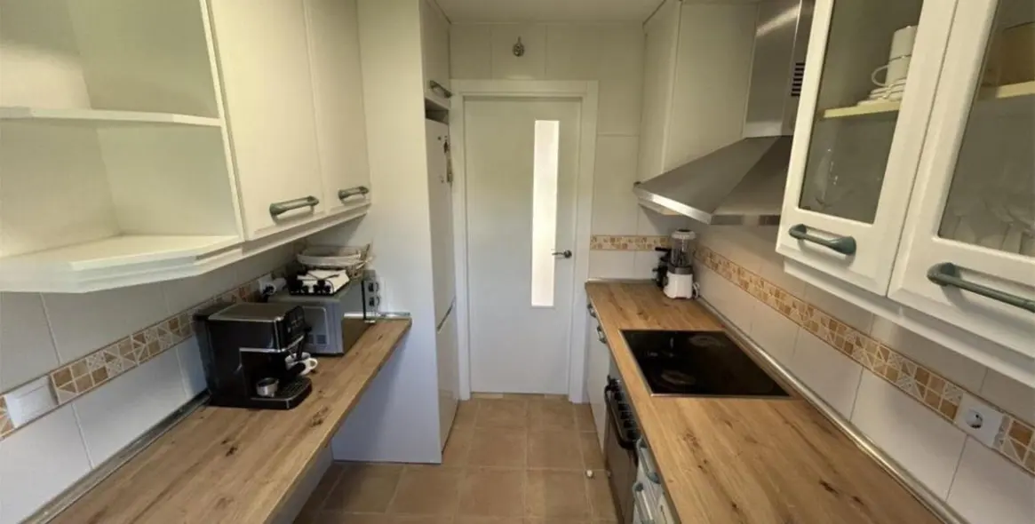 Продажа апартаментов на среднем этаже в Marbesa 9