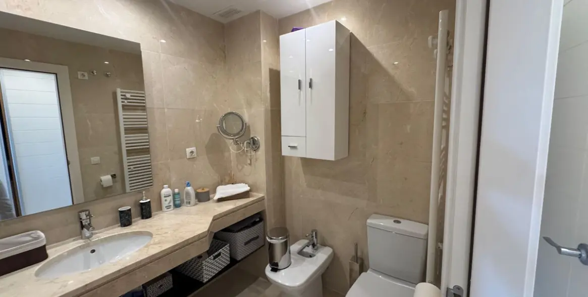 Продажа апартаментов на первом этаже в Estepona (район Estepona) 2