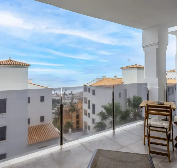 Sale of ground floor apartment in La Duquesa