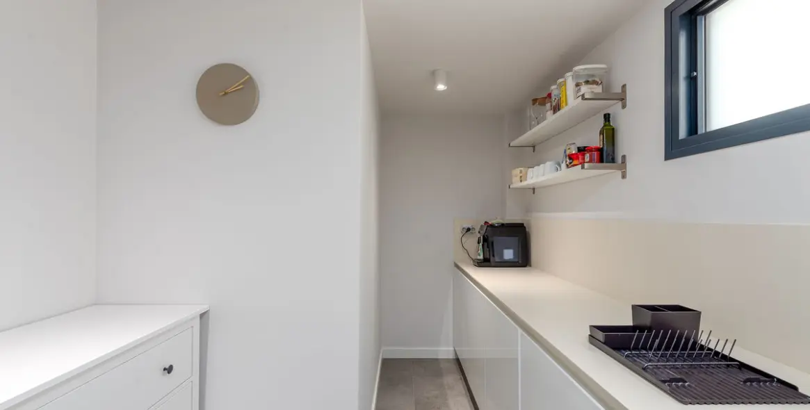 Sale of ground floor apartment in La Duquesa 18