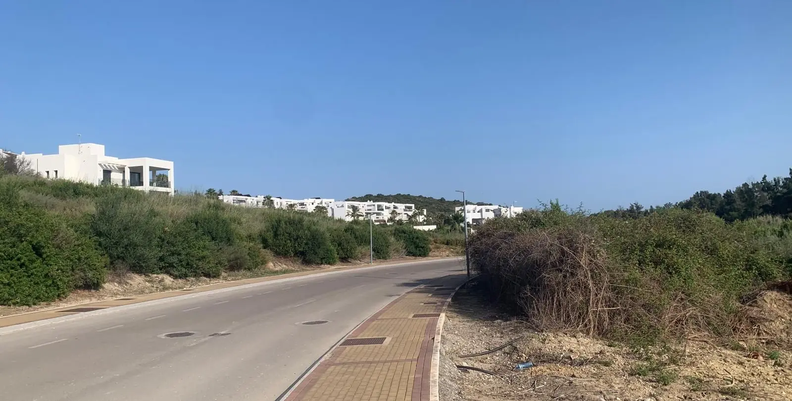 Sale of residential plot in Casares 12