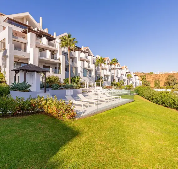 Продажа апартаментов на среднем этаже в La Cala de Mijas