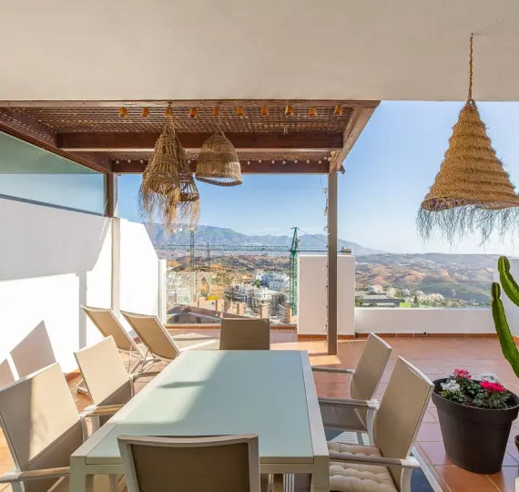 Продажа апартаментов на среднем этаже в La Cala de Mijas