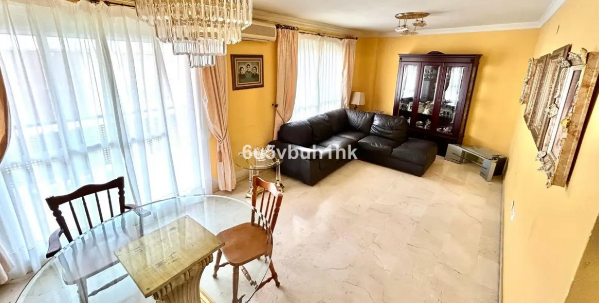 Продажа апартаментов на среднем этаже в Fuengirola Centro 3