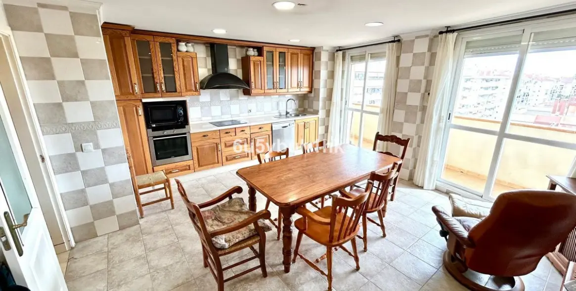 Продажа апартаментов на среднем этаже в Fuengirola Centro 5