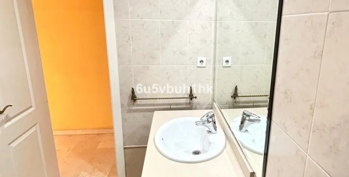 Продажа апартаментов на среднем этаже в Fuengirola Centro 19