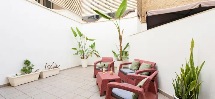 Sale of middle floor apartment in Málaga 1