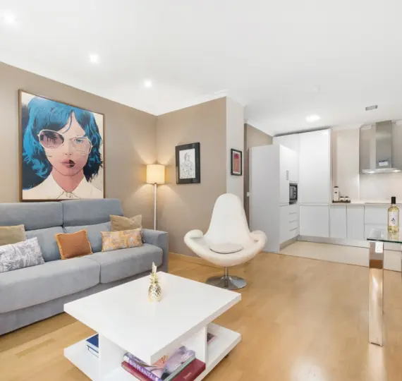 Sale of middle floor apartment in Málaga