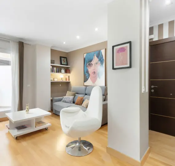 Sale of middle floor apartment in Málaga