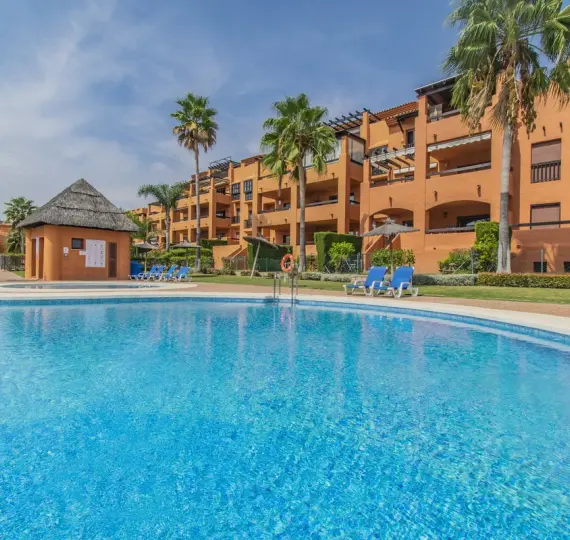 Sale of ground floor apartment in Atalaya