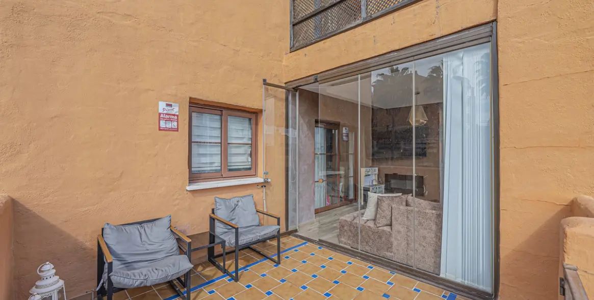 Продажа апартаментов на первом этаже в Atalaya 19