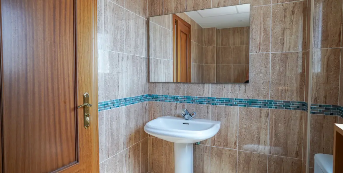 Sale of penthouse duplex in Estepona 5