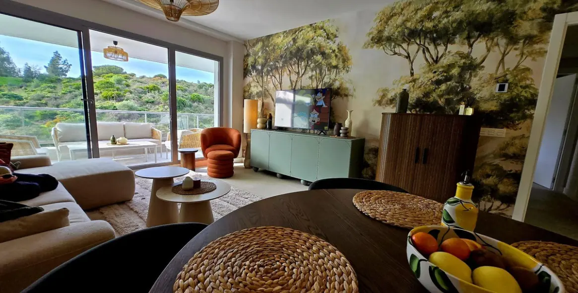 Продажа апартаментов на среднем этаже в Mijas Costa 2