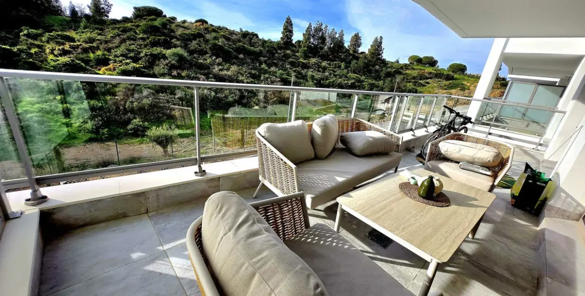 Продажа апартаментов на среднем этаже в Mijas Costa 3