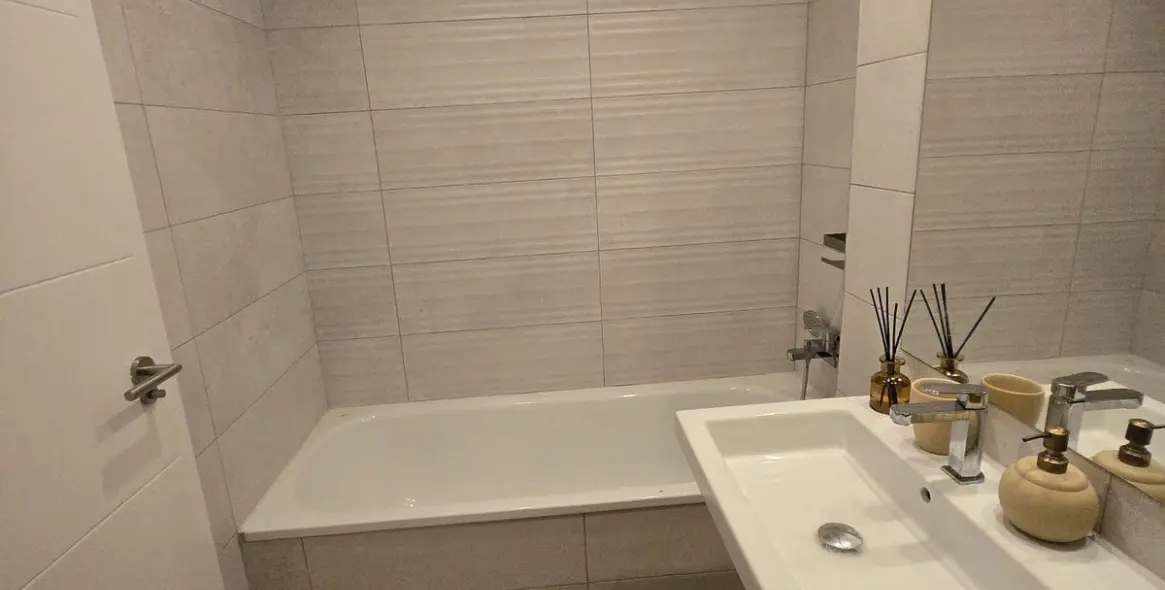 Продажа апартаментов на среднем этаже в Mijas Costa 10