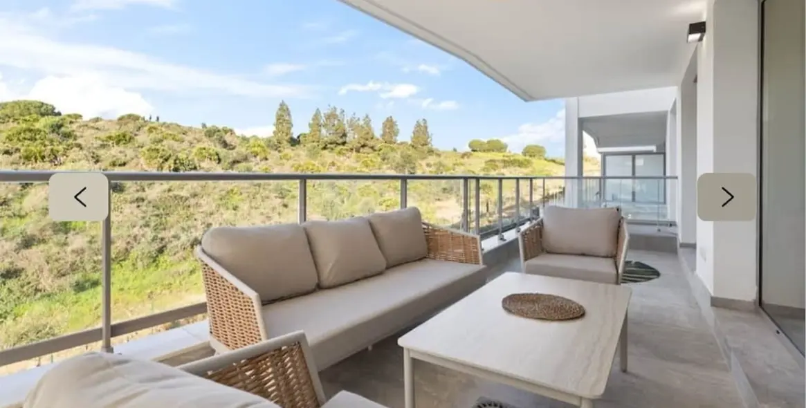 Продажа апартаментов на среднем этаже в Mijas Costa 11