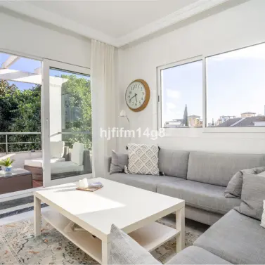 Продажа апартаментов на среднем этаже в Nueva Andalucía