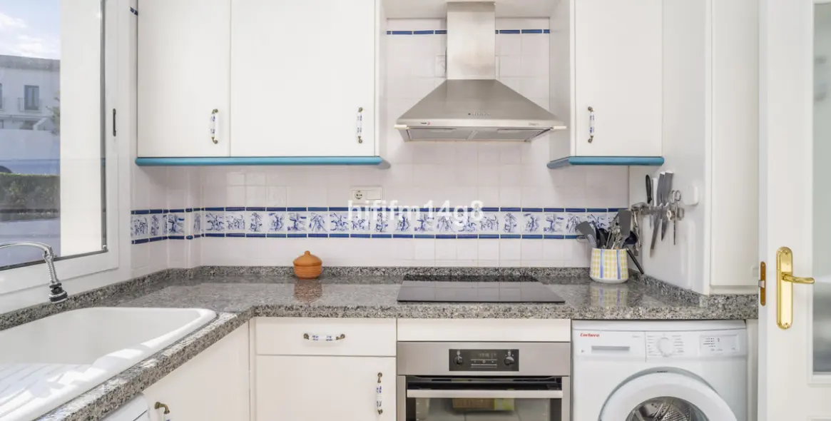 Продажа апартаментов на среднем этаже в Nueva Andalucía 9