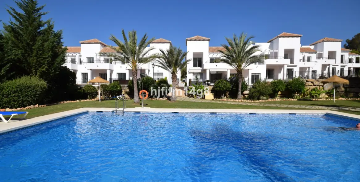 Продажа апартаментов на среднем этаже в Nueva Andalucía 17