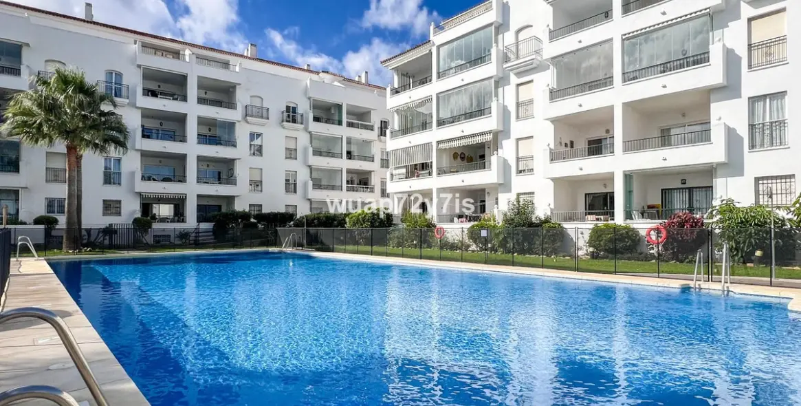 Продажа апартаментов на среднем этаже в Mijas 1