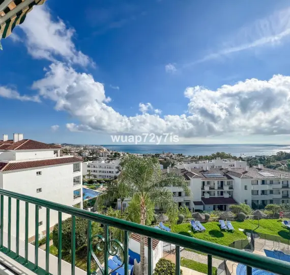 Продажа апартаментов на среднем этаже в Mijas