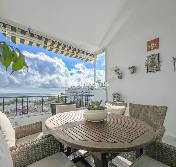 Продажа апартаментов на среднем этаже в Mijas