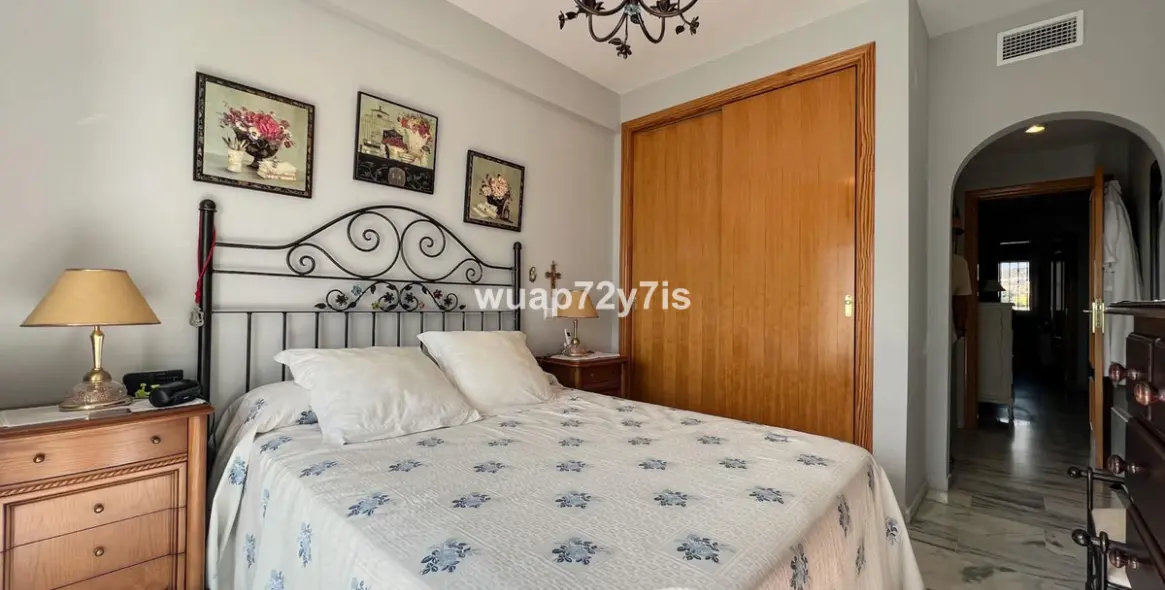 Продажа апартаментов на среднем этаже в Mijas 12