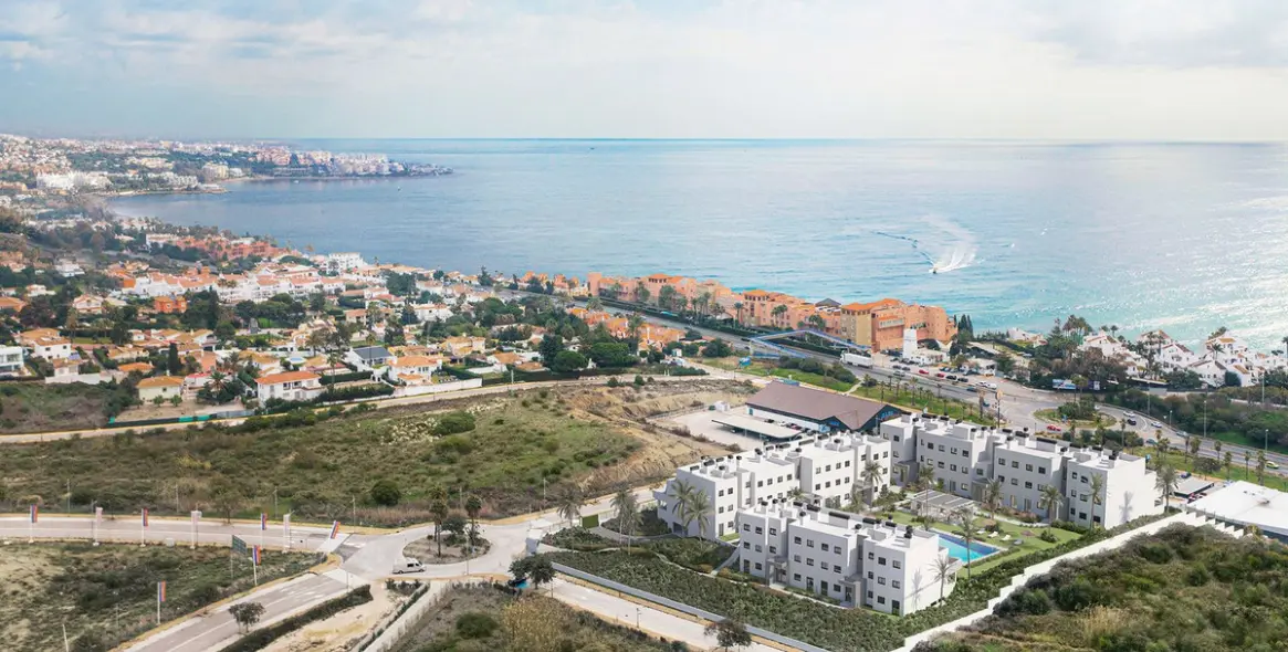 Sale of middle floor apartment in Estepona (district Estepona) 3