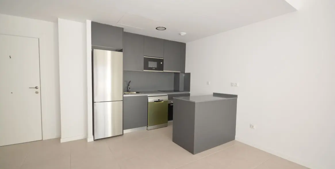 Sale of middle floor apartment in Estepona (district Estepona) 10