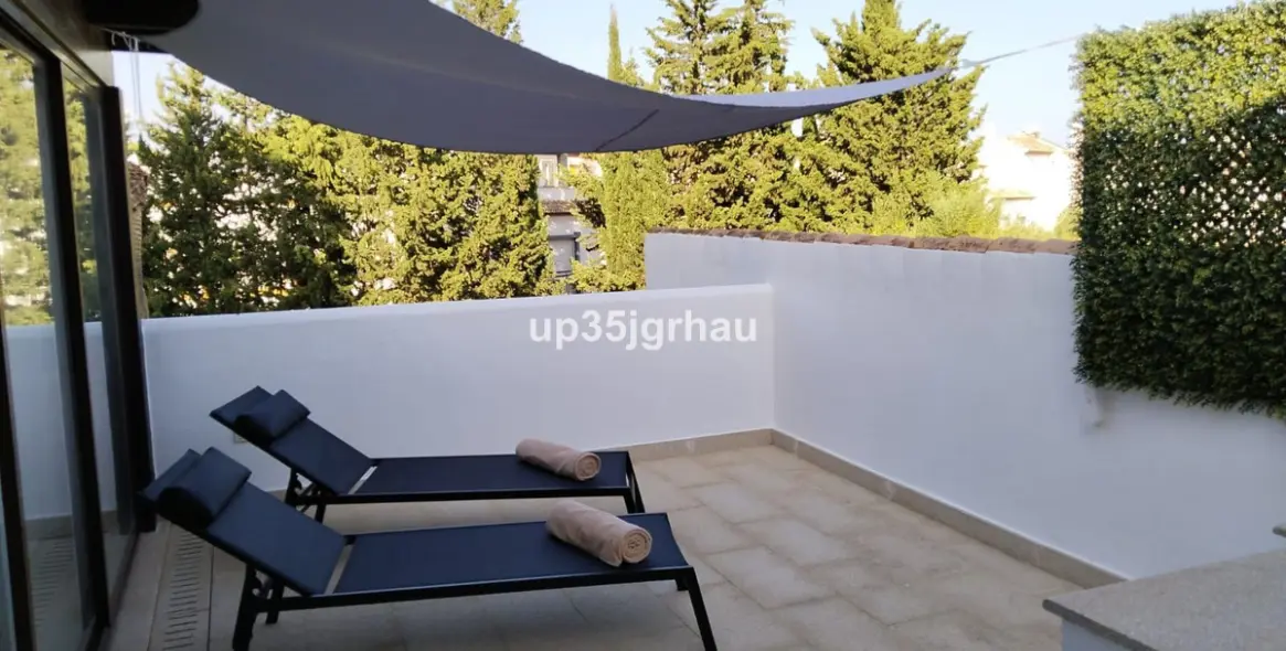 Sale of middle floor apartment in Estepona (district Estepona) 2