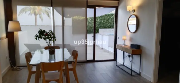 Middle floor apartment R5216503 4