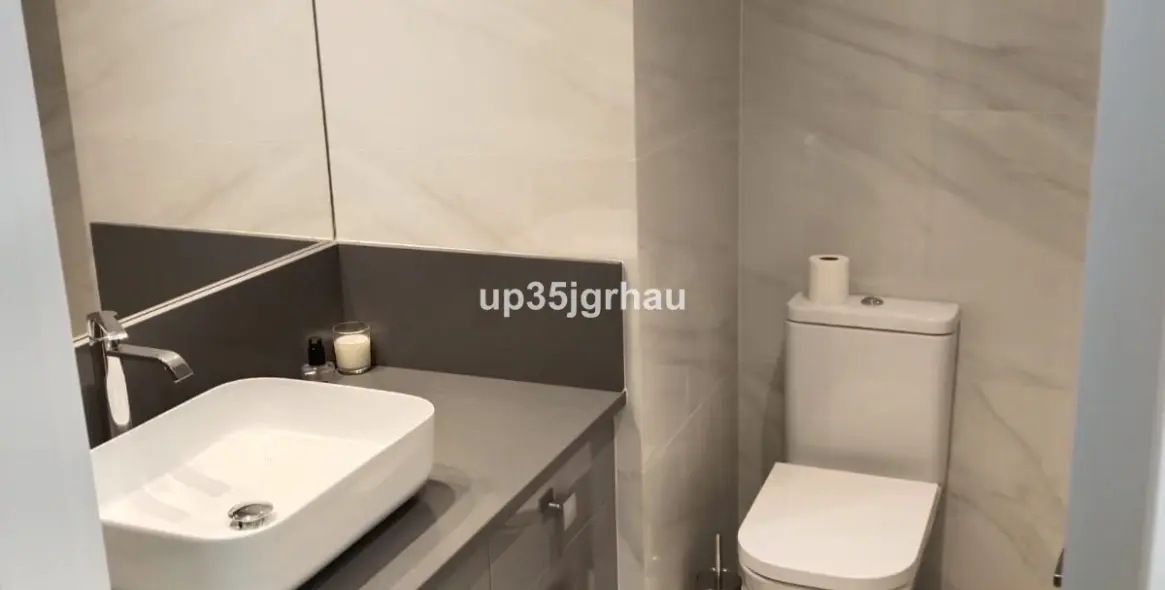 Sale of middle floor apartment in Estepona (district Estepona) 9